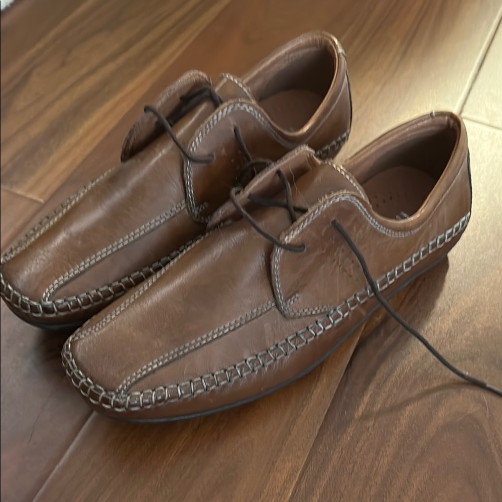 Brown Leather Oxfords with Contrast Stitching